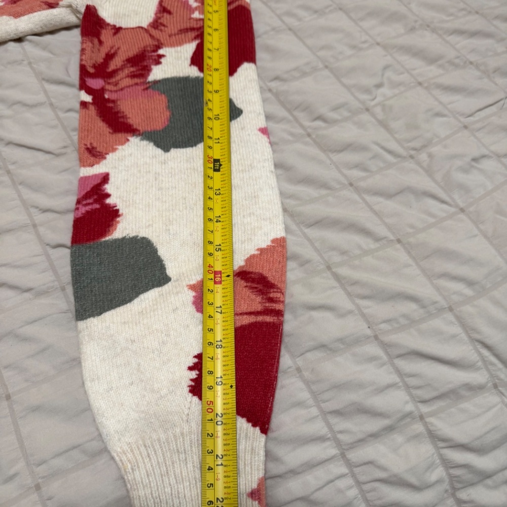 LOFT FLORAL V NECK SWEATER NWT SIZE L - Picture 3 of 5